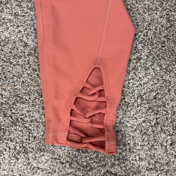Old Navy Active High-Waisted Leggings M - Picture 3 of 4